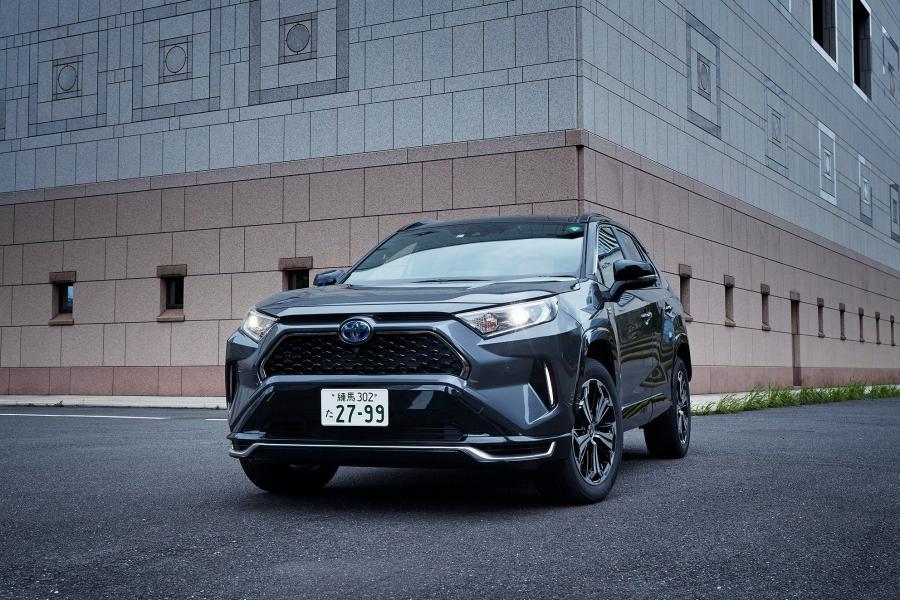  Toyota RAV4 PHV 2020 года  (JP) (фото 2 из 19)